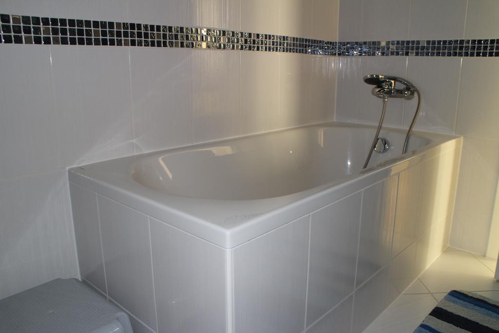 Bamboo Wellness Apartment Siófok Pokoj fotografie